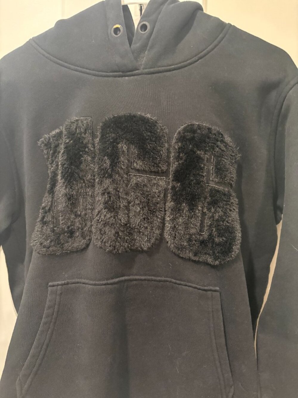 UGG Women's Large Sweatshirt - Picture 3 of 5